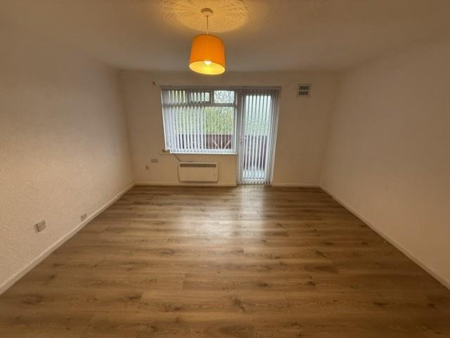 Apartment in Bradford, West Yorkshire - View 4