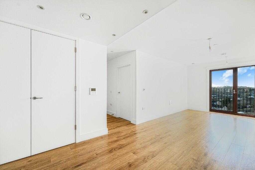 Apartment in Chelmsford - More
