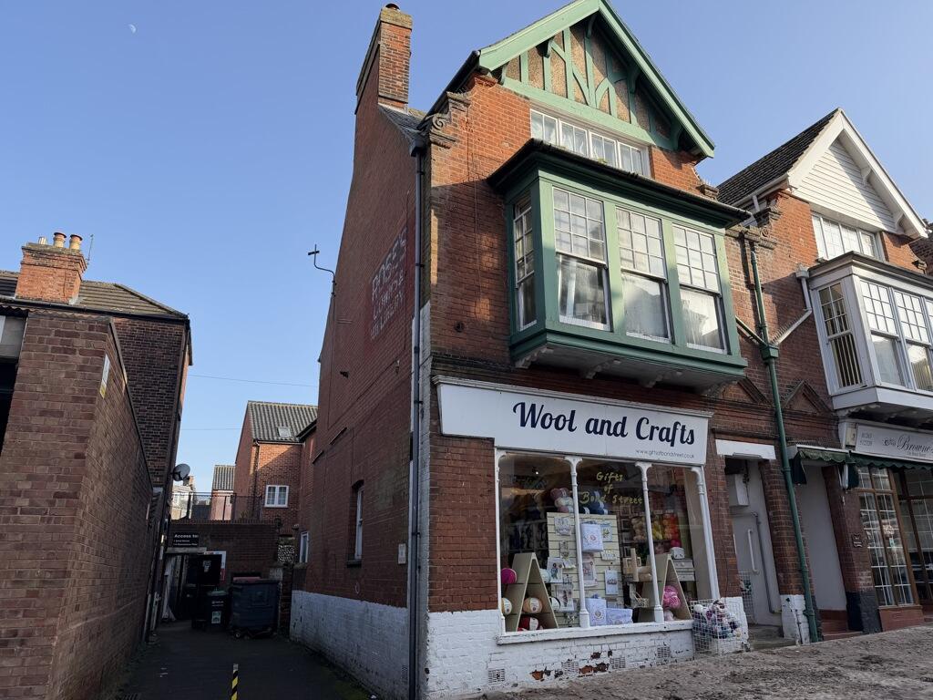 Main image of property: 3 Bond Street, Cromer, Norfolk, NR27 9DA