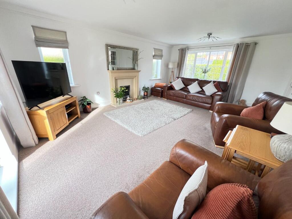 Wellington Drive, Wynyard, Billingham photo 5
