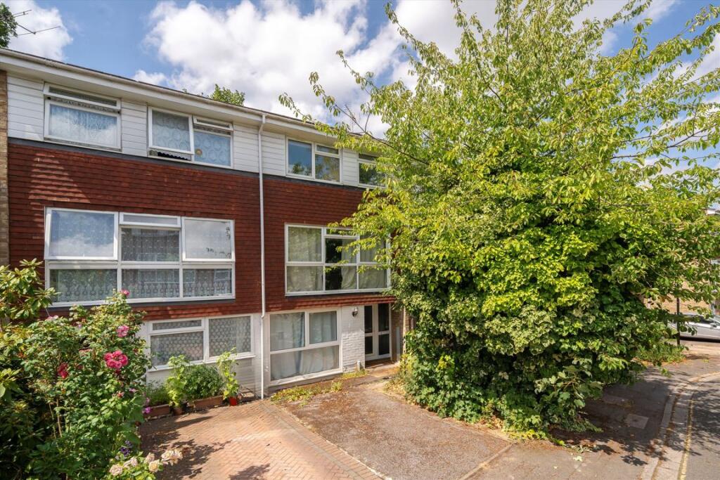 Main image of property: Lanark Close, Ealing