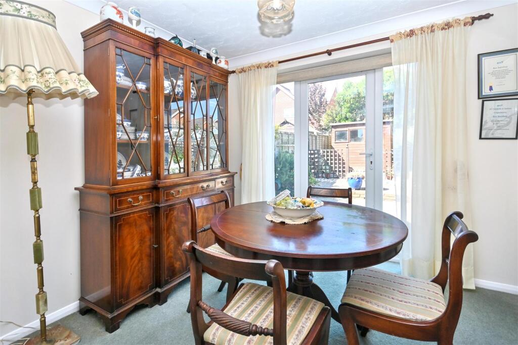 Letheren Place, Eastbourne photo 5