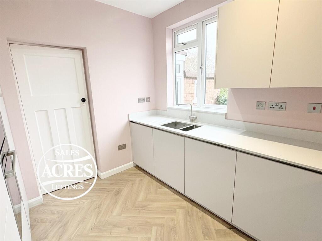 House in Sutton Coldfield, Maney - View 5