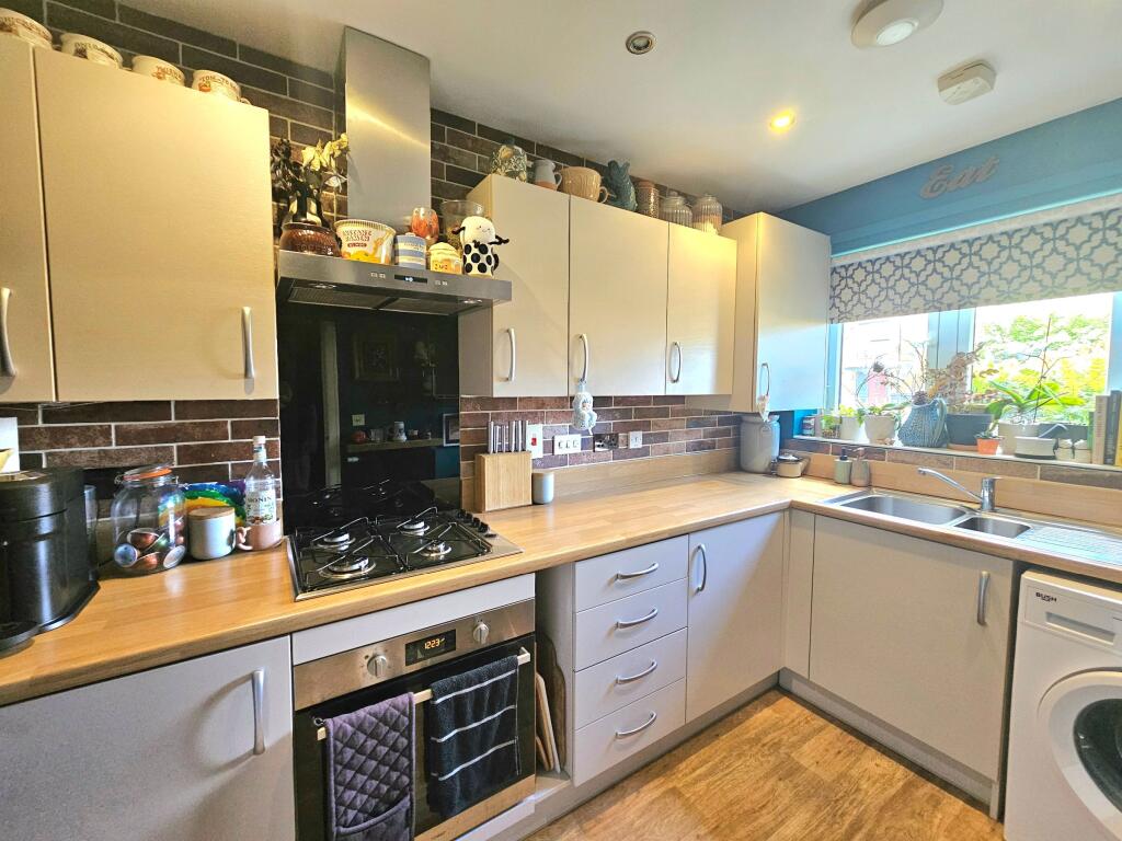 House in Birmingham, West Midlands - View 3