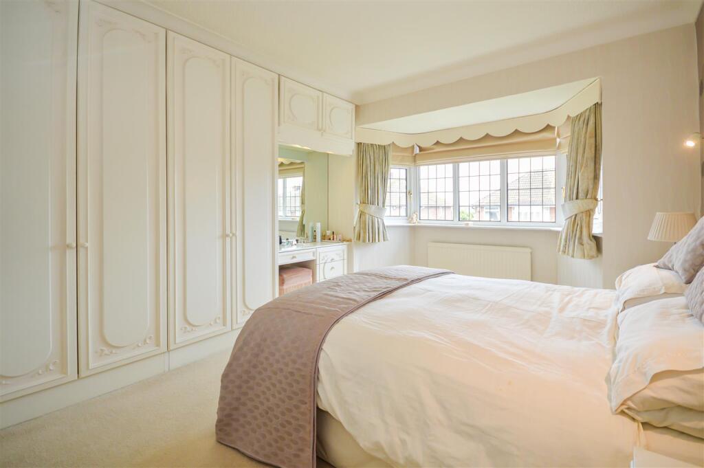 The Crescent, Altofts, Normanton - More