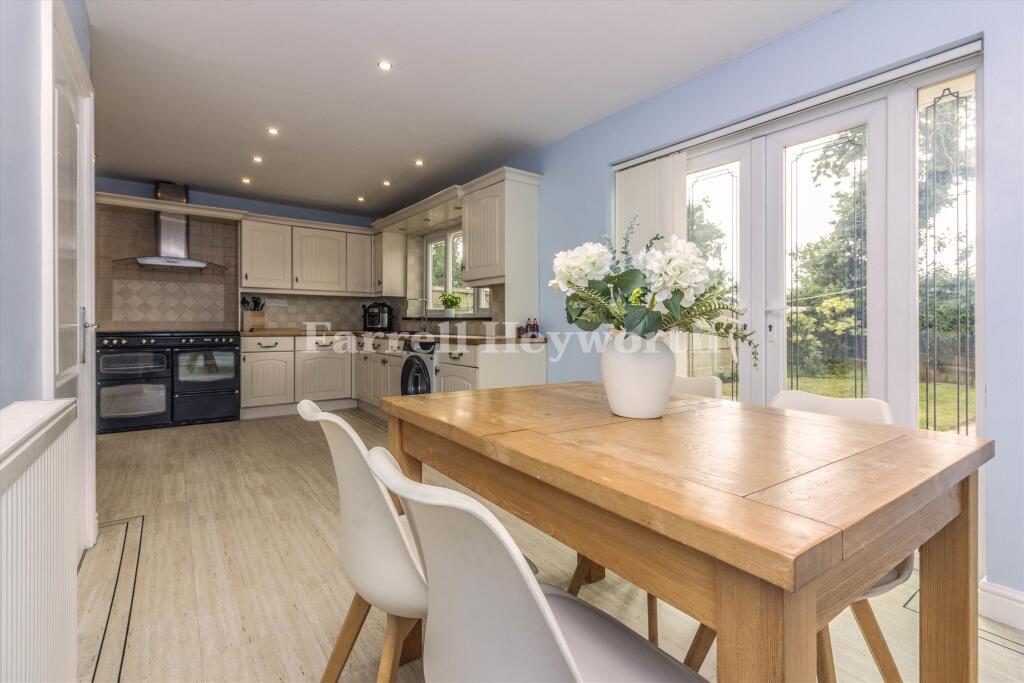 Cedar Avenue, Euxton, Chorley photo 4