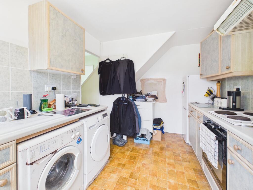 Marlow Road, Towcester, NN12 - View 5