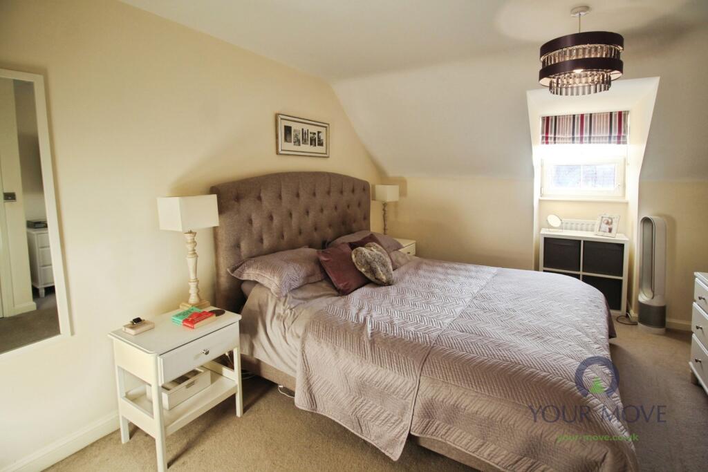 House in Hemel Hempstead - More