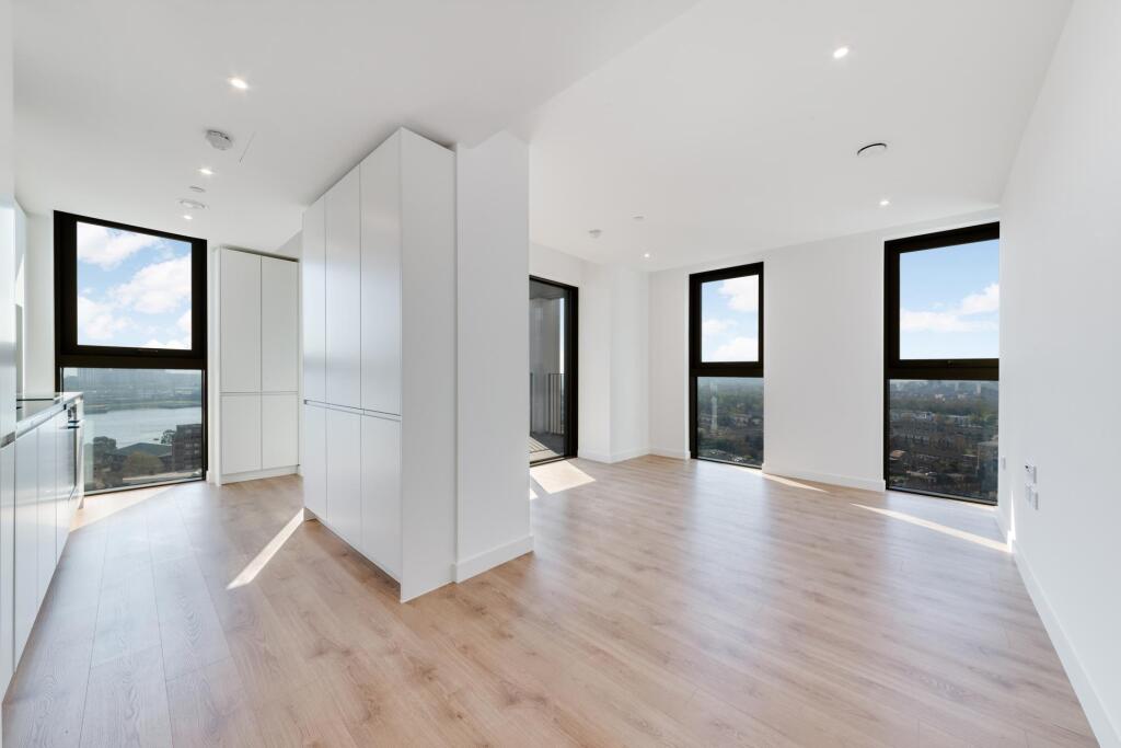 Main image of property: One Thames Quay, Marsh Wall, London, E14