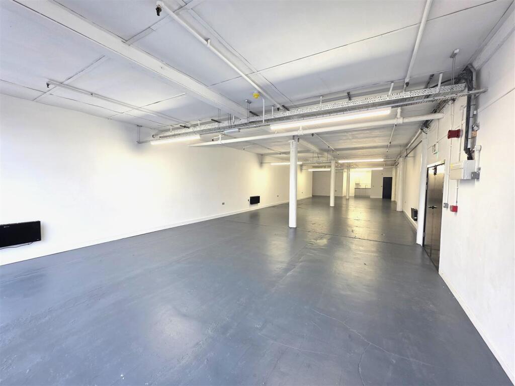 Main image of property: Ground Floor Unit (1878 sq ft), Universal Building, Devonshire Street North, Manchester, M12