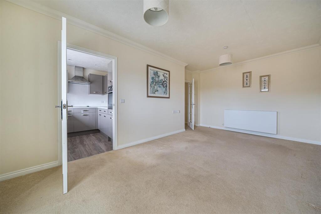 Apartment in Test Valley, Rooksbury Mill, Andover - More