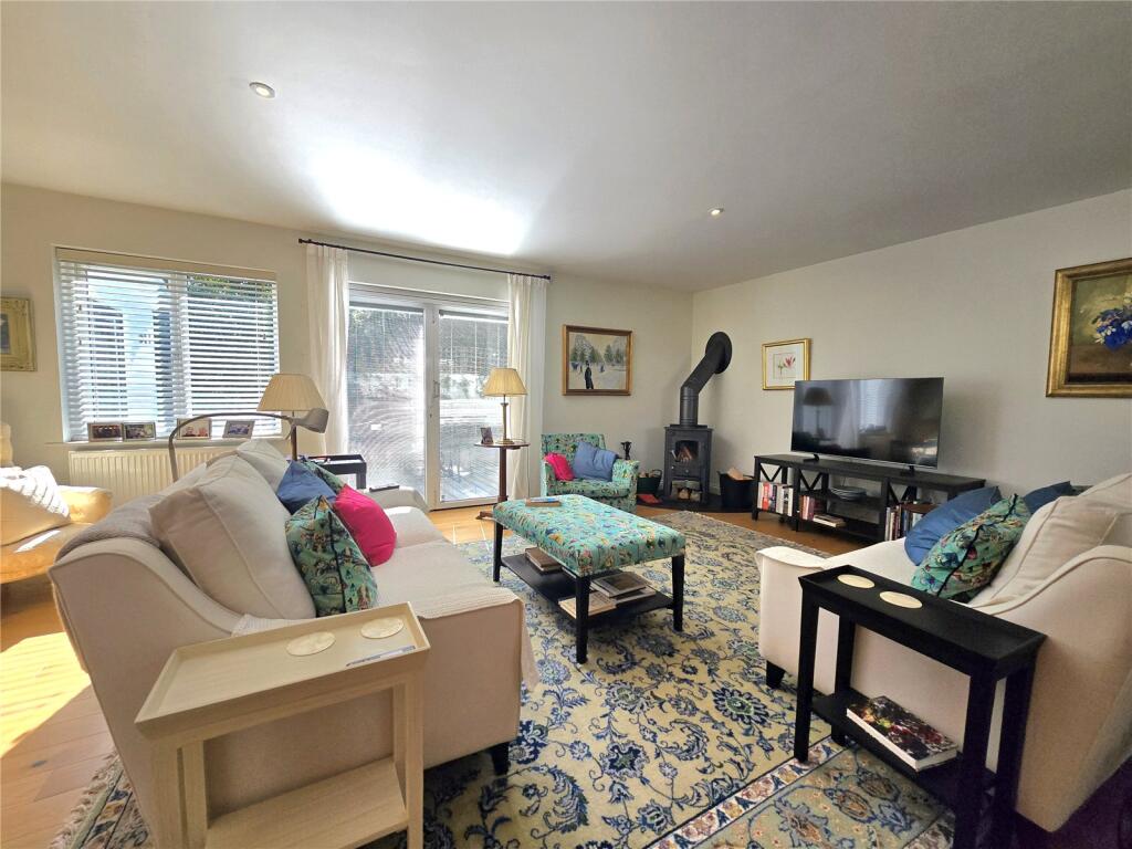 House in Southampton - View 5