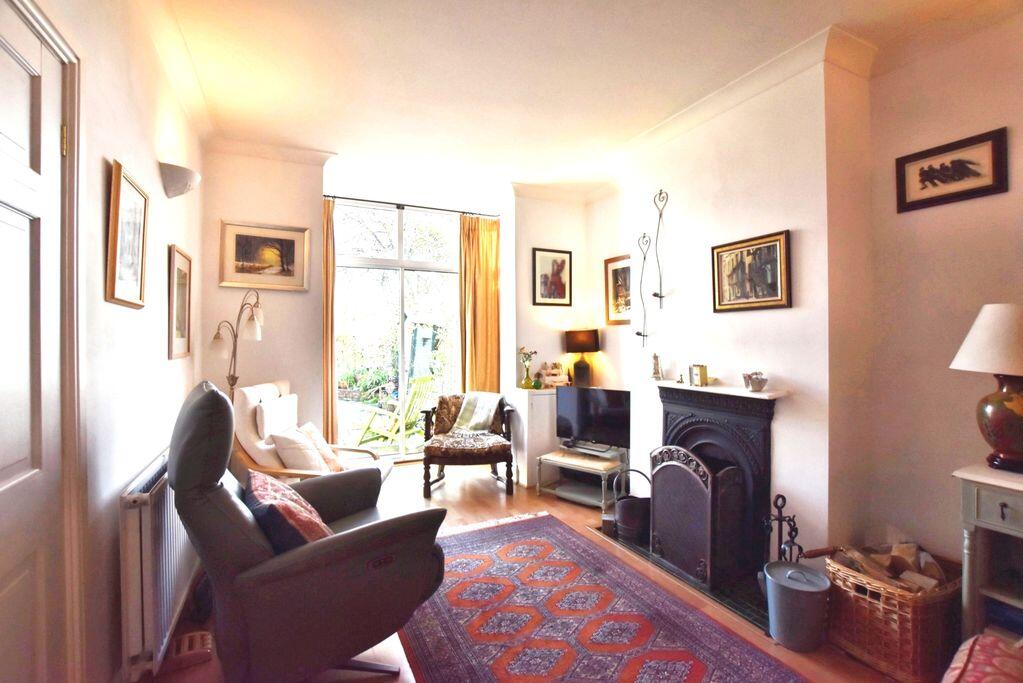 Wyndham Terrace, Salisbury                  ***VIDEO TOUR*** photo 2
