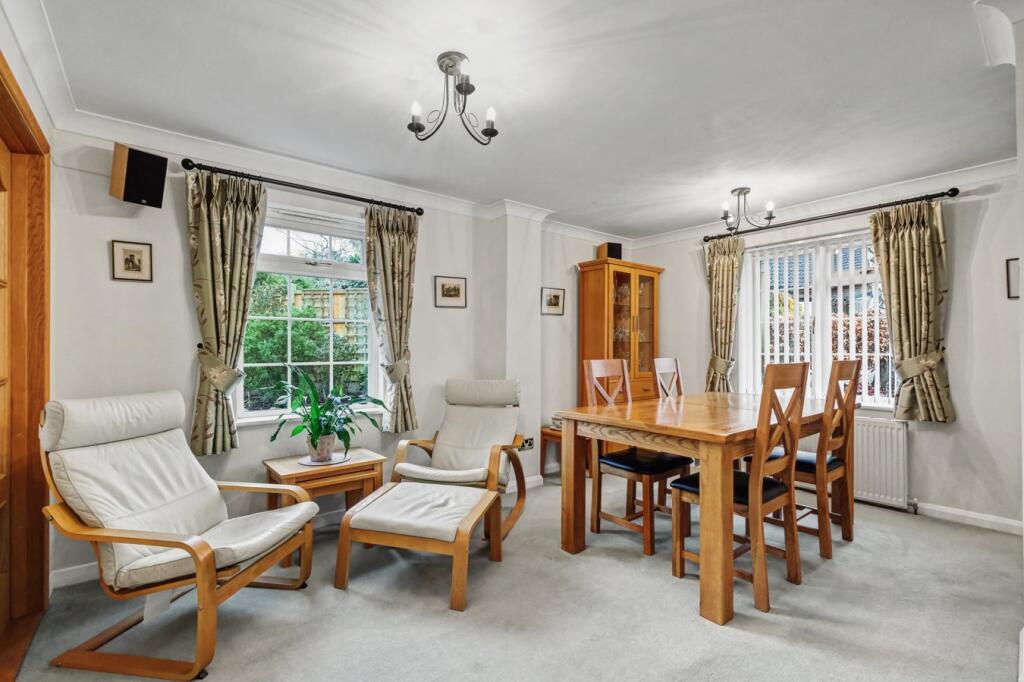Craiston Way, Great Baddow, Chelmsford, CM2 photo 4