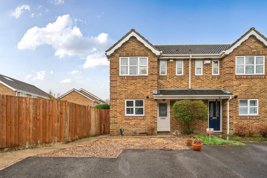 Main image of property: Acorn Close, Basingstoke