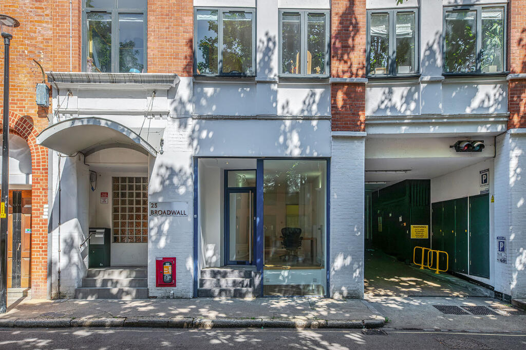 Main image of property: 23 Broadwall, London, SE1 9PL