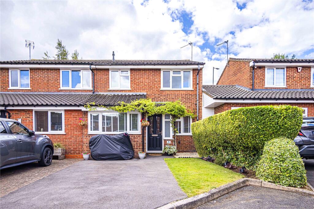 Main image of property: Berkeley Square, Woodhall Farm, Hemel Hempstead, Hertfordshire, HP2