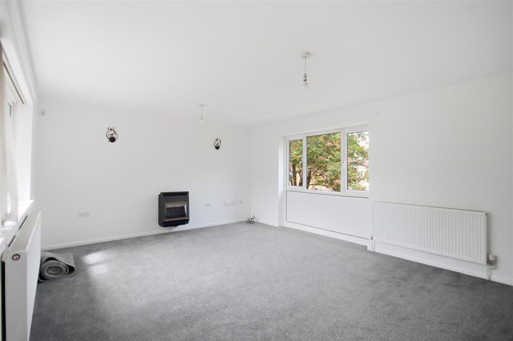 Rothay Close, Dronfield Woodhouse, S18 photo 2