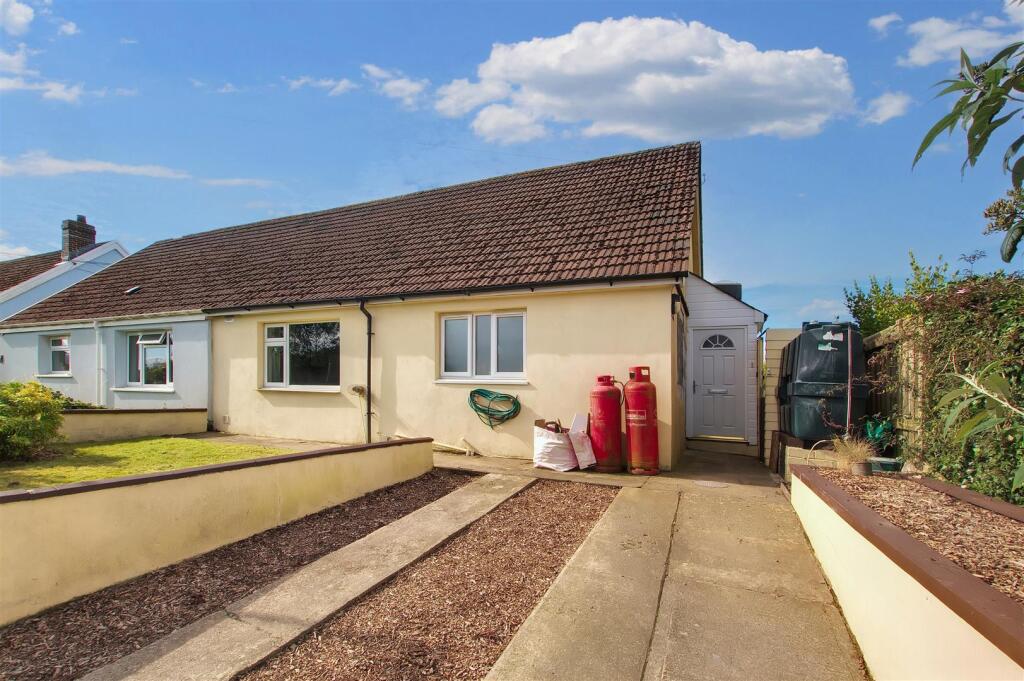Main image of property: Lon yr ysgol, Blaenporth, Cardigan