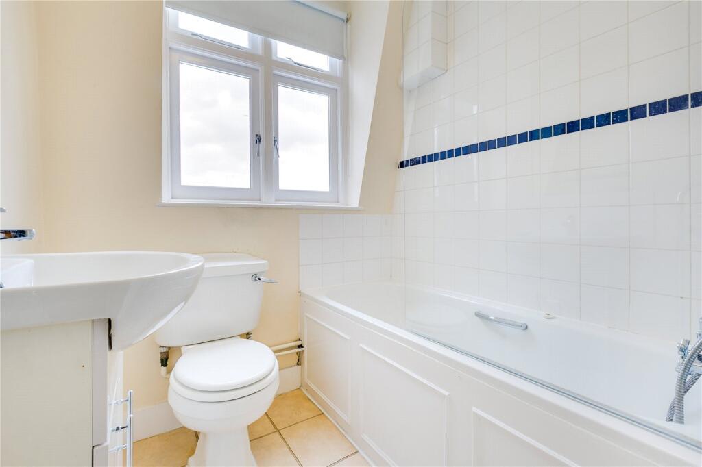 Apartment in London - View 5