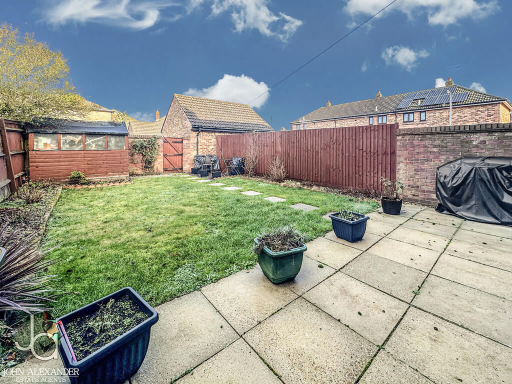 Wheatfield Road, Stanway, Essex photo 2