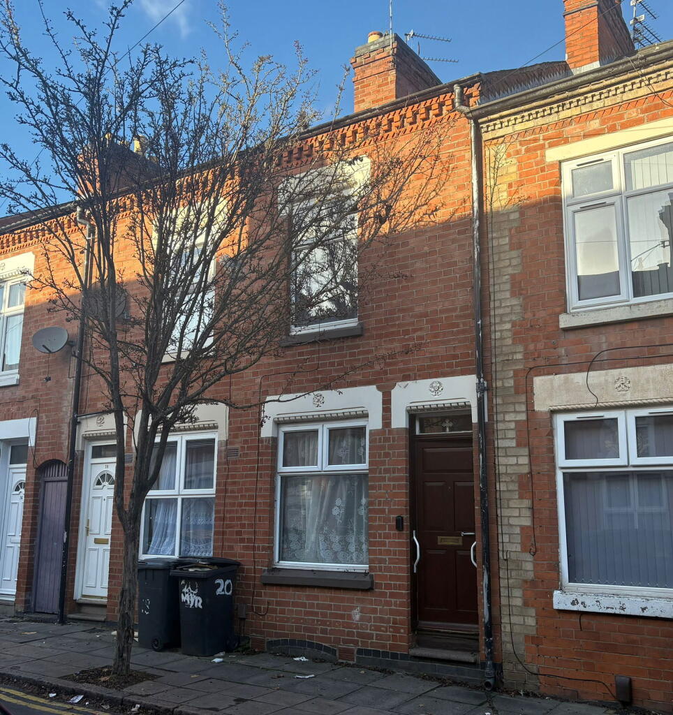 2-bed terraced on Myrtle Road, Leicester, LE2 1FT, £180,000