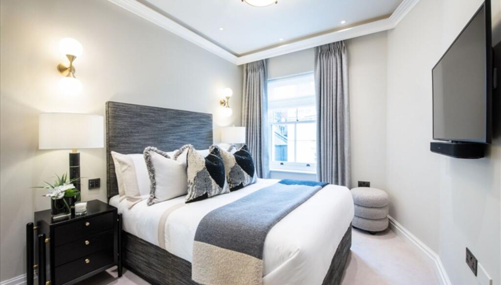 Apartment in London - View 5