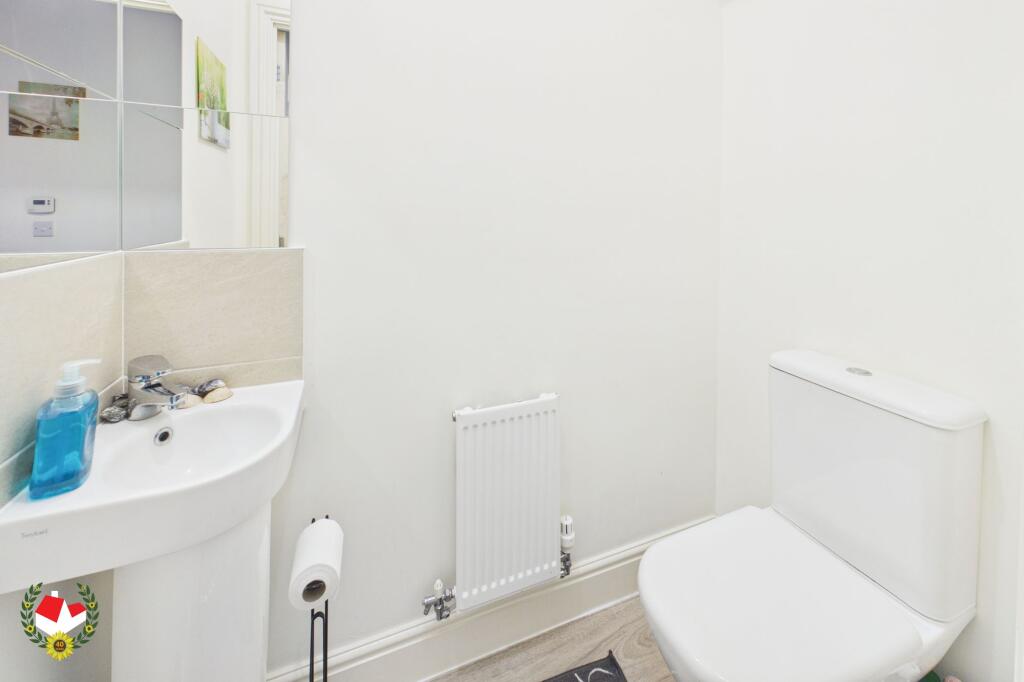 House in Gloucester, Tuffley - More