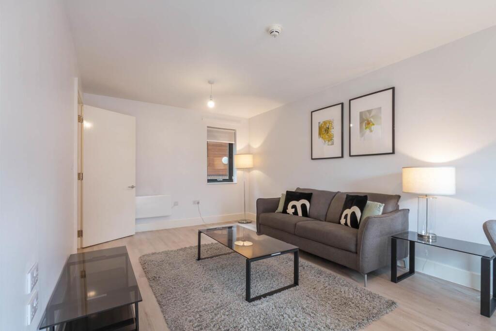 Apartment in Birmingham, Jewellery Quarter - View 3