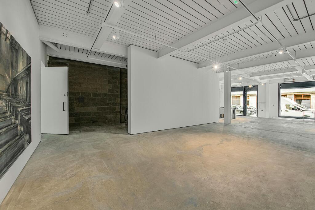 HALL 4.jpg
