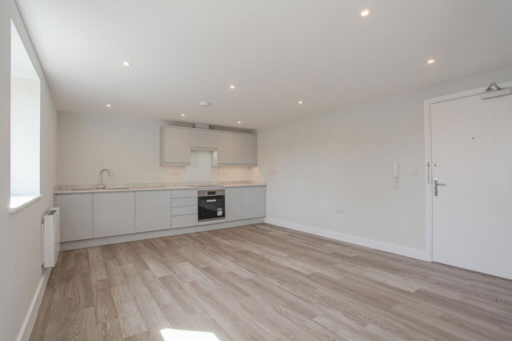 Apartment in South Oxfordshire, Winterbrook, Wallingford - View 2