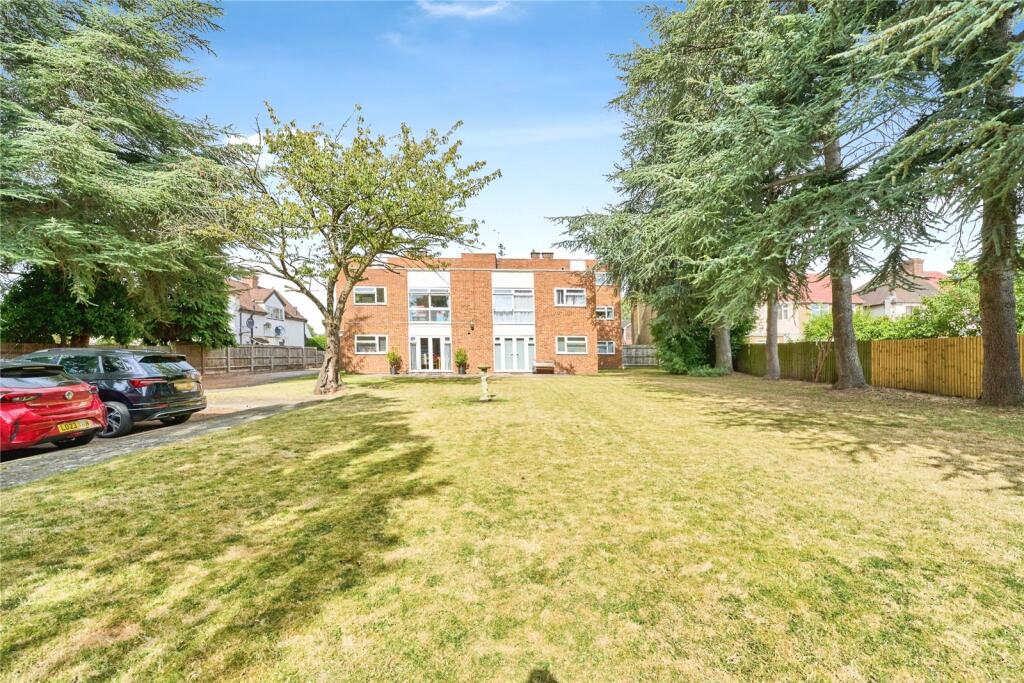 Apartment in Twickenham - View 5