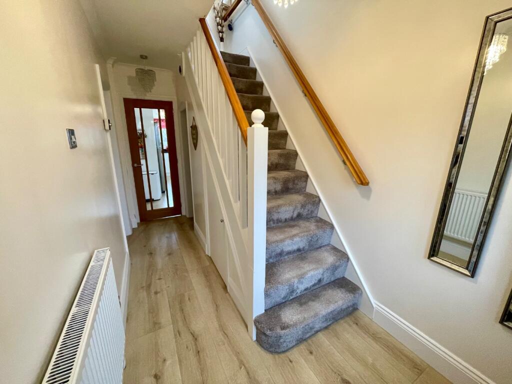 Walcot Avenue, Luton, Bedfordshire, LU2 0PW photo 3