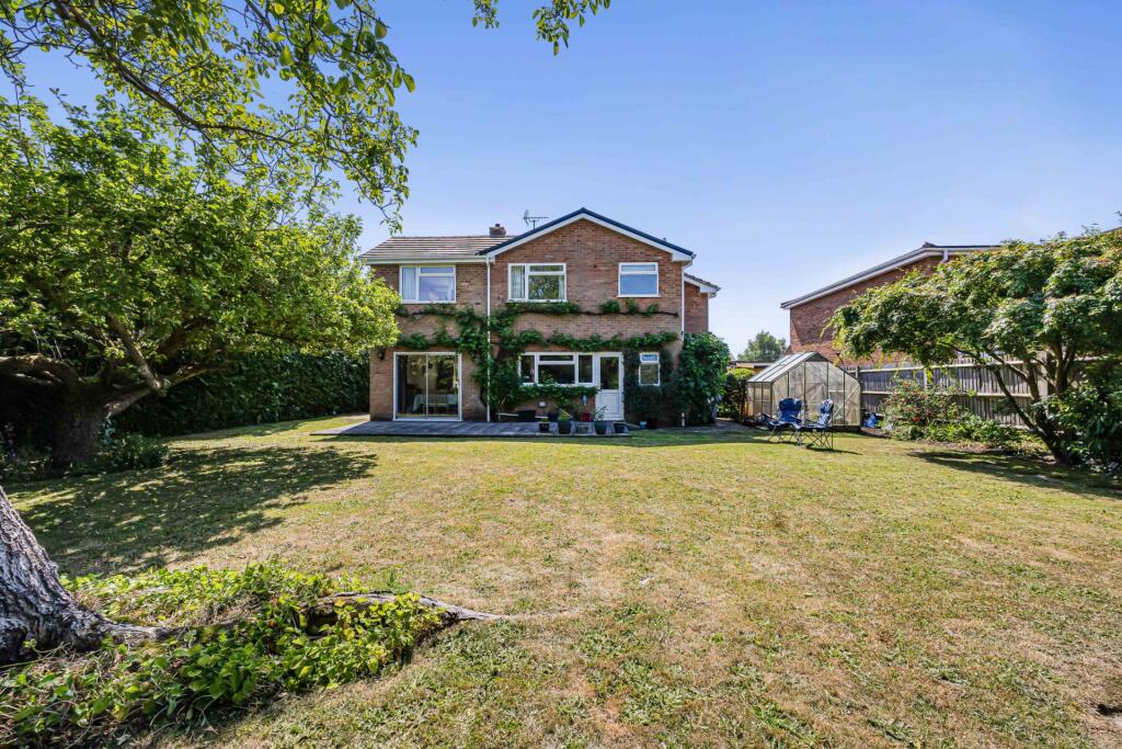 House in Reading, Lower Earley, Earley - View 4