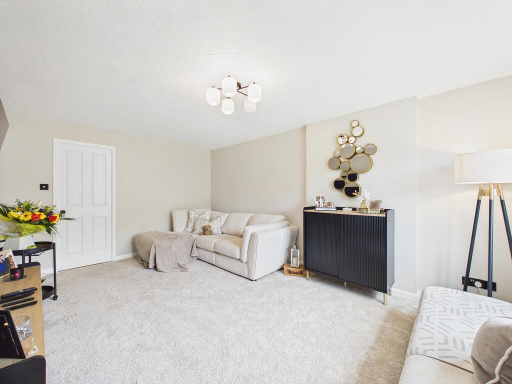 Seagrave Close, Oakwood photo 3