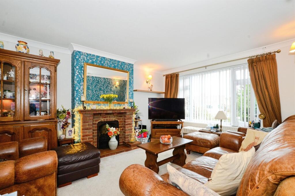 Additional image 5 of Wroxham Way, Harpenden