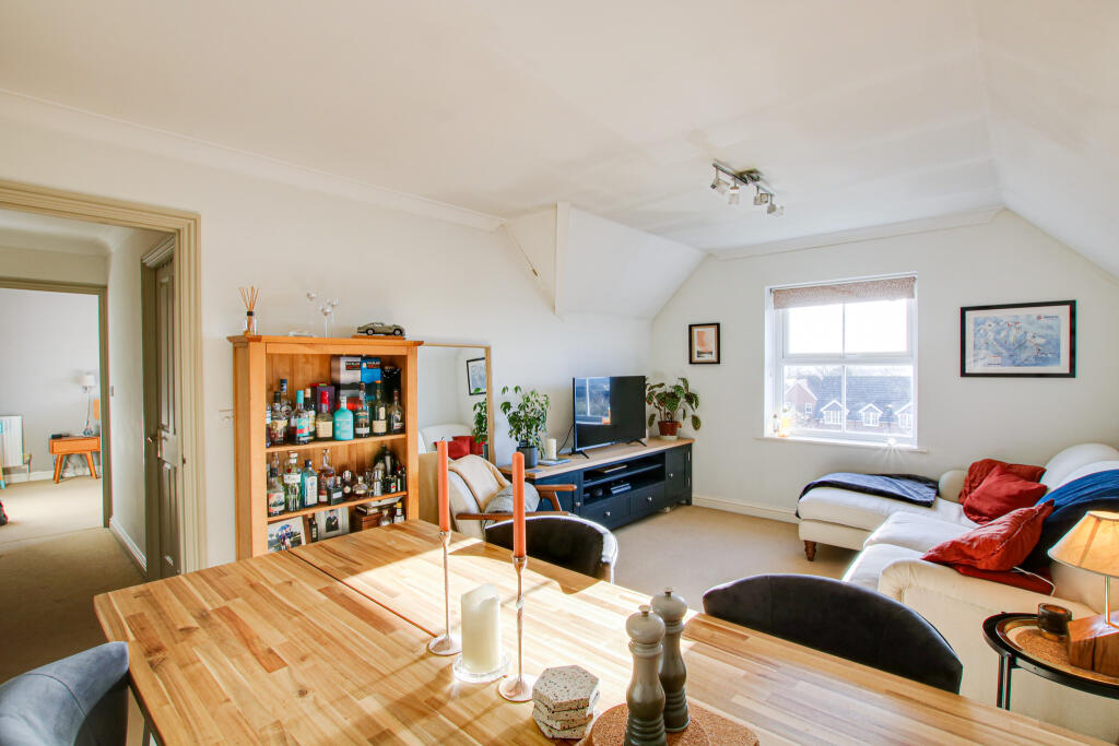 Apartment in Winchester, Newtown, Bishop's Waltham - More