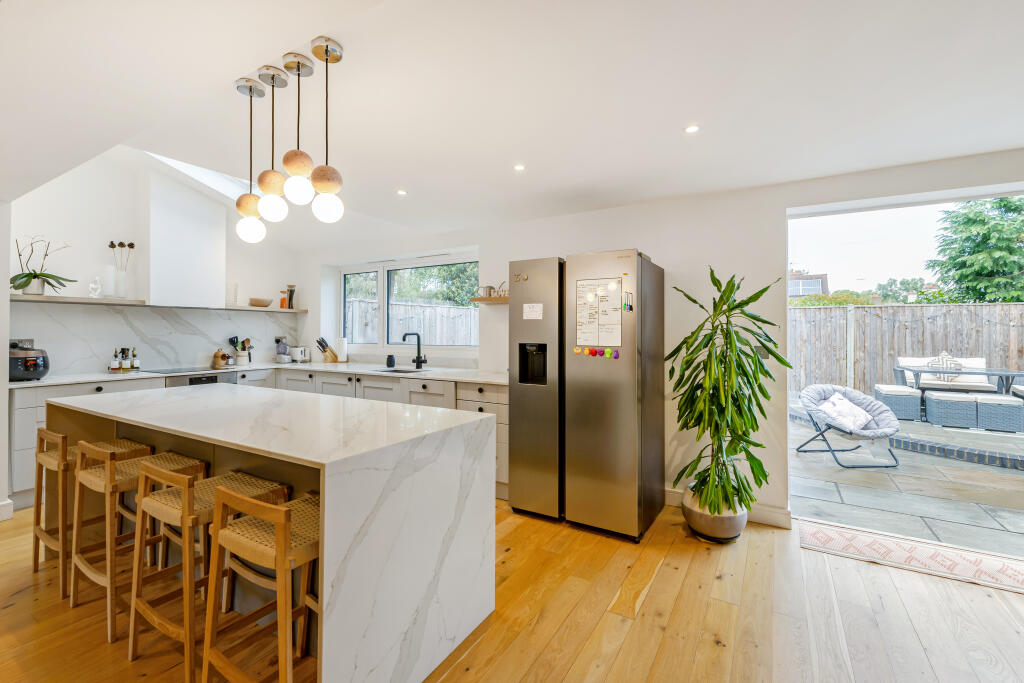 House in Teddington, Hampton Hill - View 5