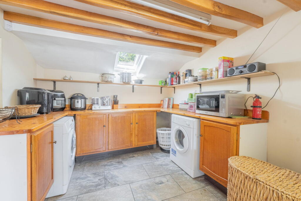 House in Redditch, Worcestershire - View 5