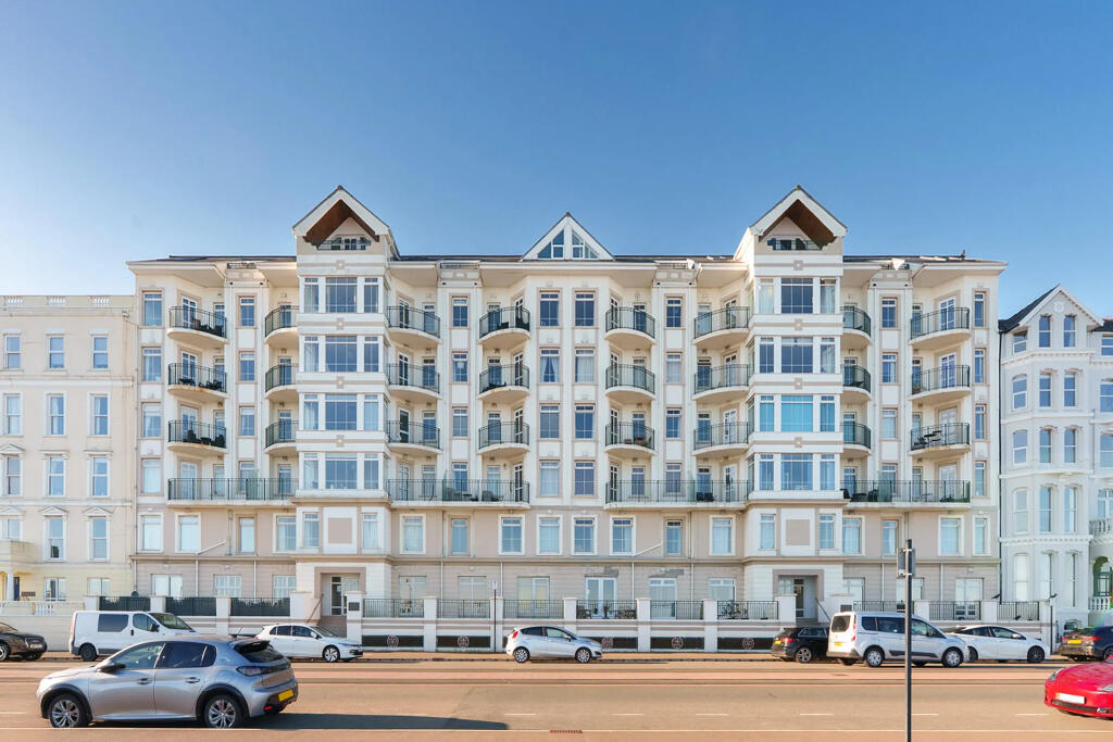 Main image of property: 60, Queens Apartments, Douglas