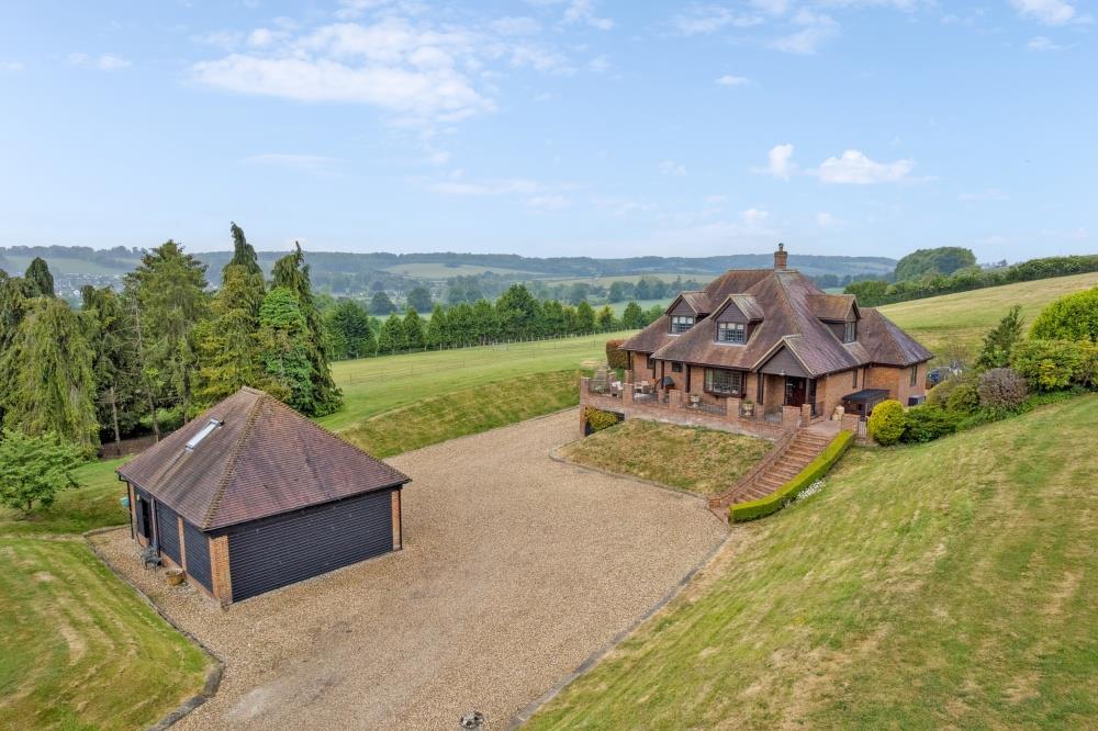 Main image of property: New Road, Northchurch, Berkhamsted, Hertfordshire, HP4