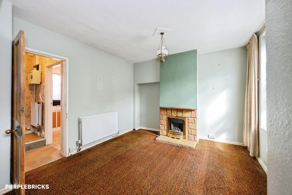 House in Sutton - View 4