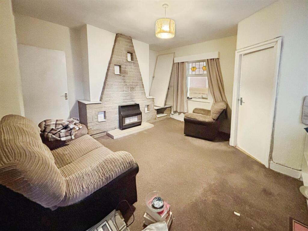 Additional image 7 of Wakefield Road, Bradford, BD4 7NB