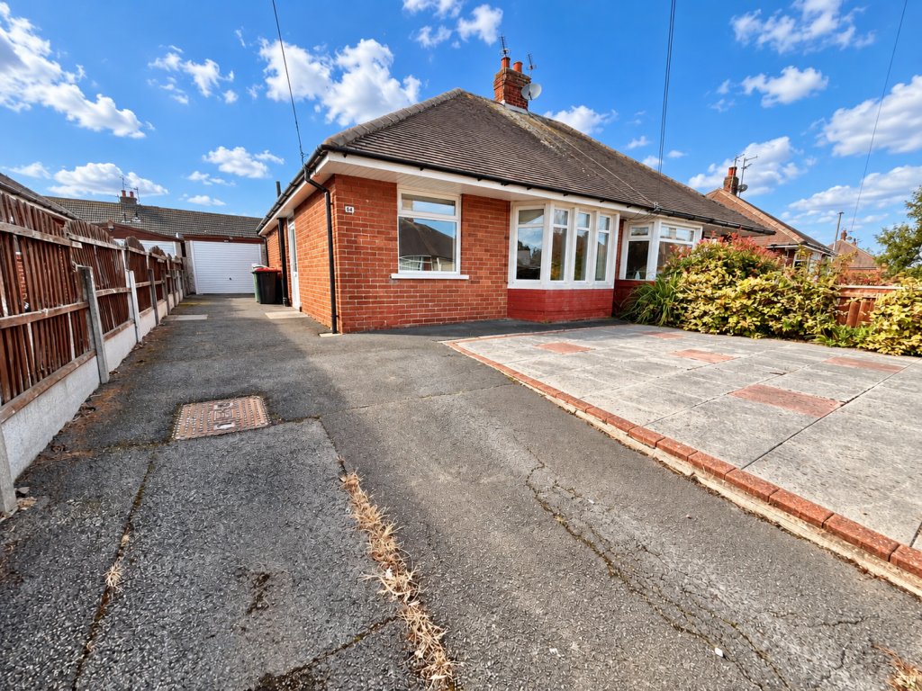 2-bed bungalow on Tennyson Avenue,  Thornton, FY5, £150,000