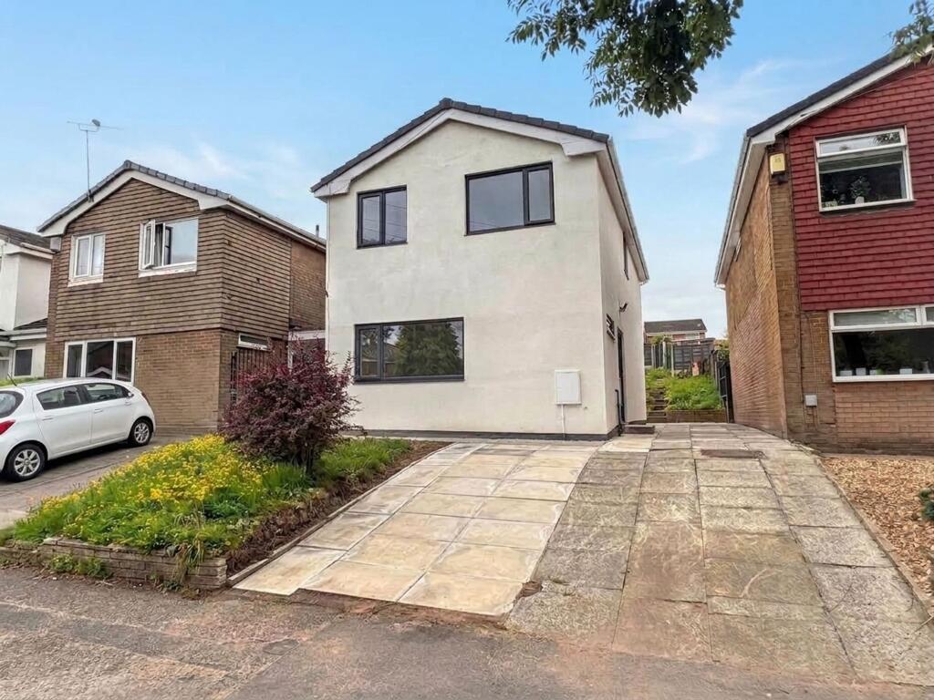 Main image of property: Sandgate Road, Whitefield, M45
