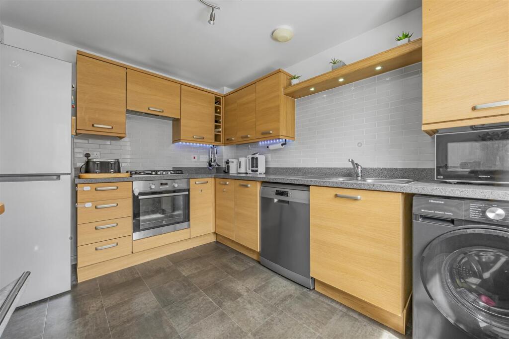 House in Bristol, Bath and North East Somerset - View 5