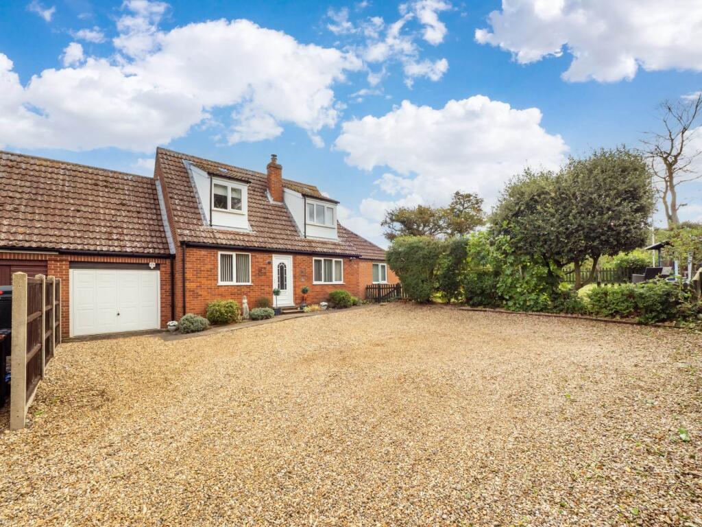 Main image of property: Linked-Detached Family Home in Southrepps With Far Reaching Field Views