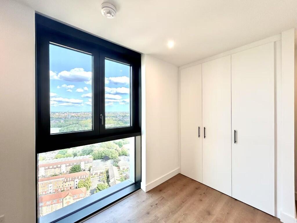 Menara Point, Affinity View, London