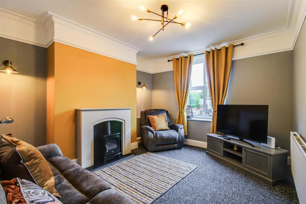House in Wakefield - View 4