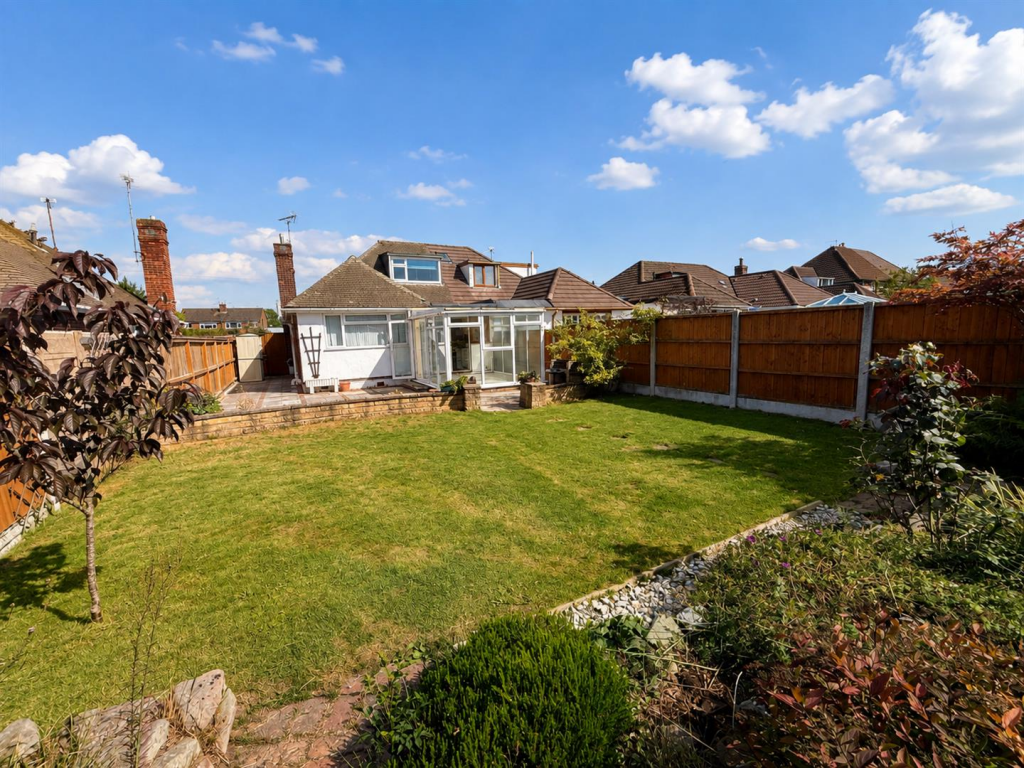 House in Pensby, Liverpool City Region - View 2